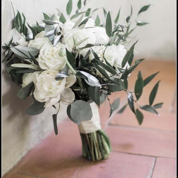 Meet your Posher, Monica - Picture 2 of 2